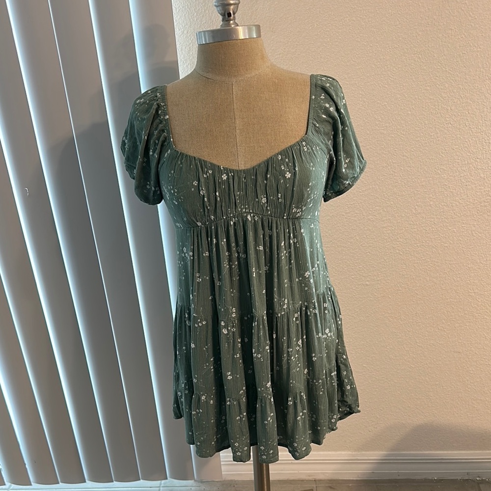 La Hearts PACSUN Green Floral Puff Sleeve Smocked Dress SZ M